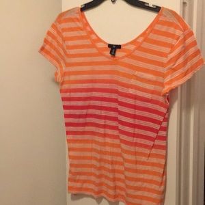 GUC Gap tissue V-neck